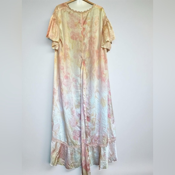 Free People Moonbeams Laced Ruffle Robe pastel colors size S-L - Picture 4 of 13